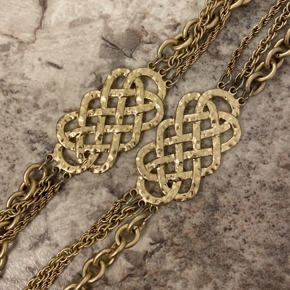 Necklaces - Picture 2 of 5